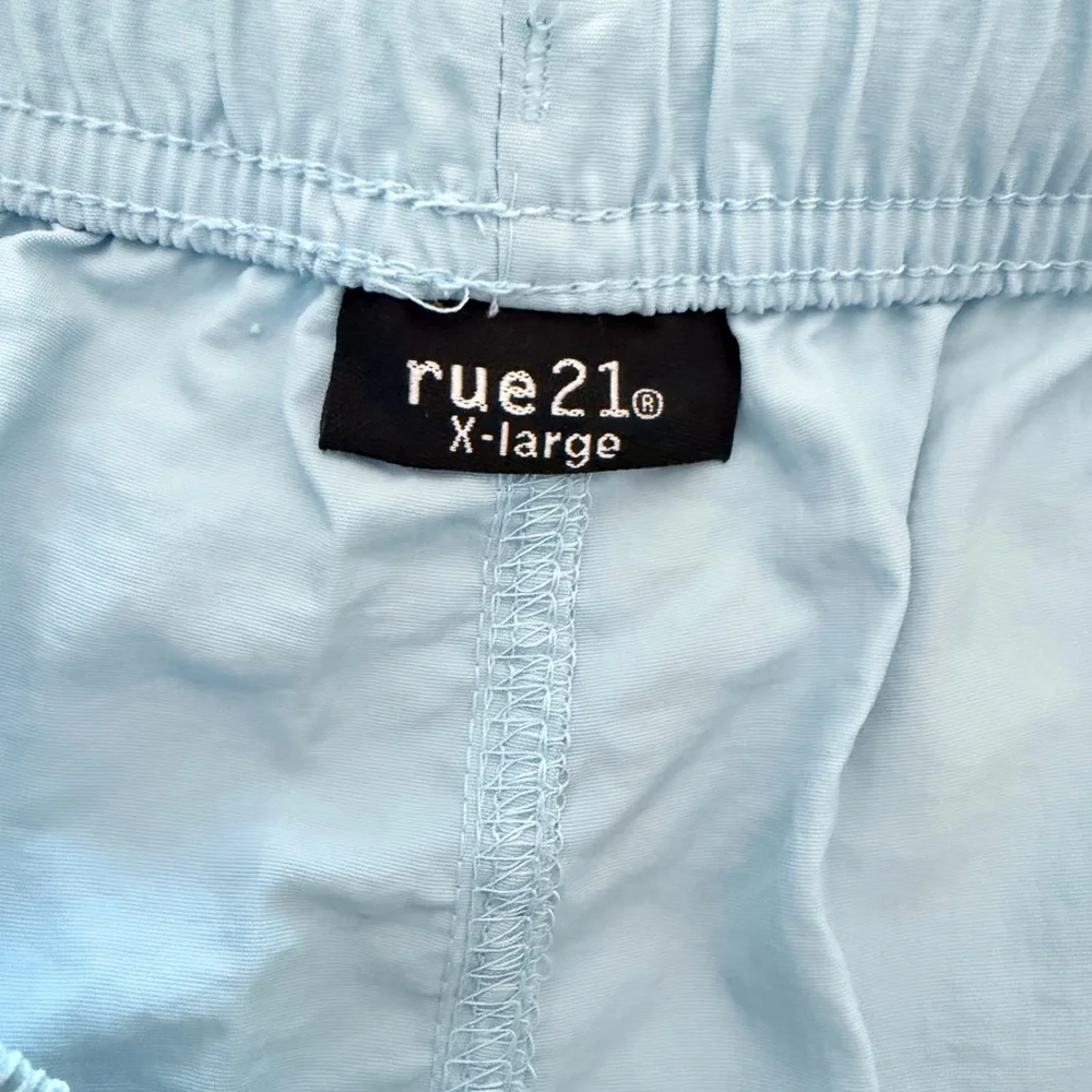 🛍️Rue21 Men’s Light Blue Volley Shorts